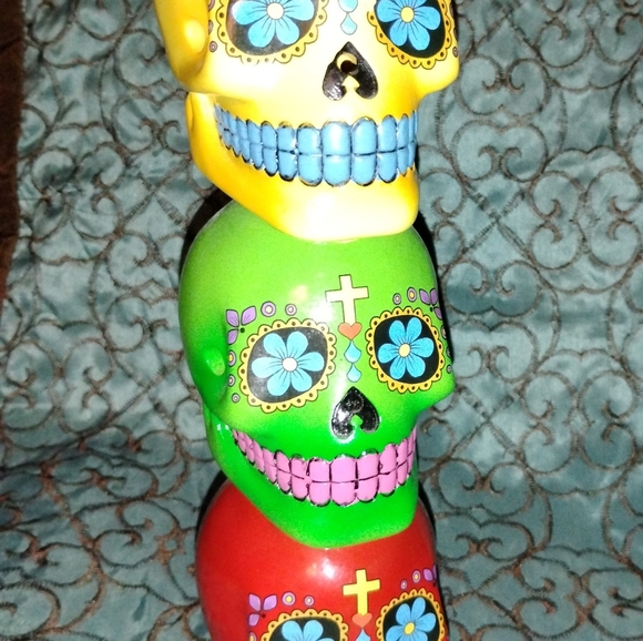 Day of the dead sugar skulls - Picture 5 of 7